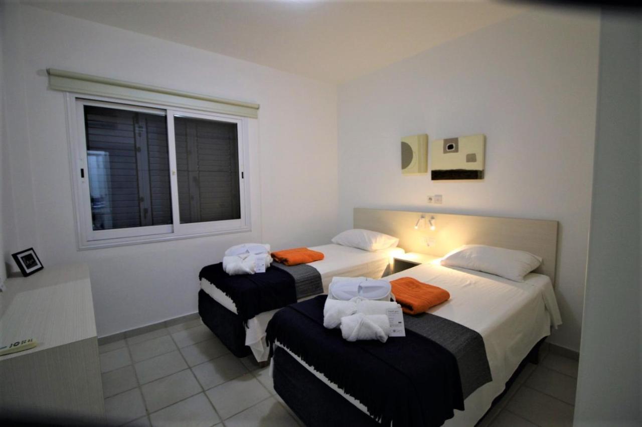 Cosea Living: Seaside 2 Bedroom Flat Kings Palace 209 Paphos Exterior foto