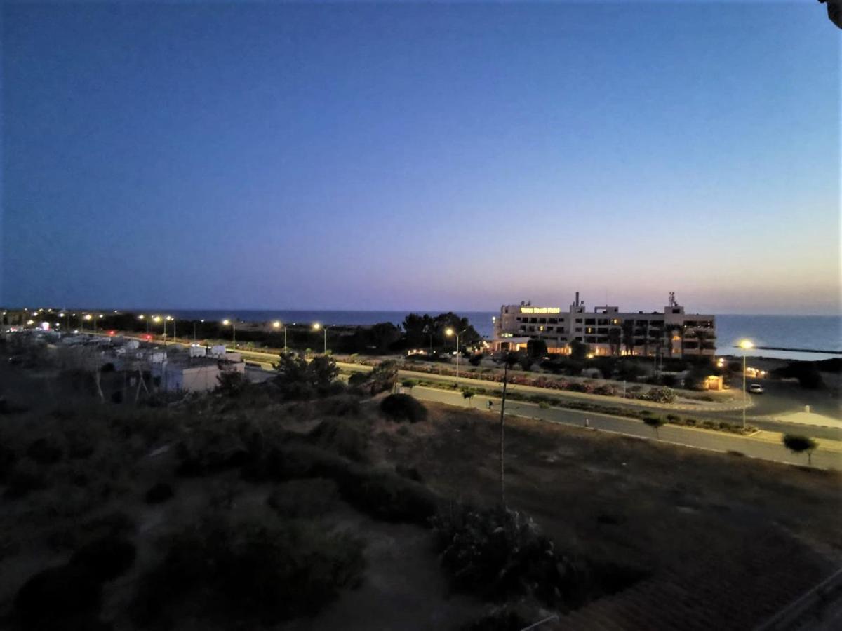 Cosea Living: Seaside 2 Bedroom Flat Kings Palace 209 Paphos Exterior foto
