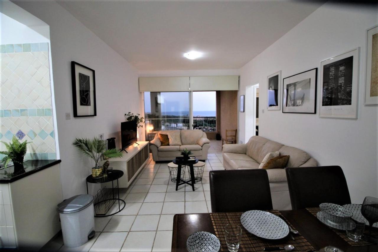 Cosea Living: Seaside 2 Bedroom Flat Kings Palace 209 Paphos Exterior foto